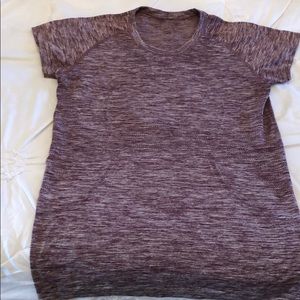 Lululemon rum swiftly tee
